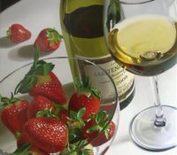 Wine and Strawberries (SOLD)<br />
Oil on Canvas <br />
39 x 25