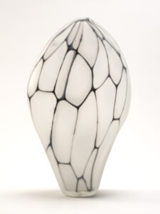 (SOLD)<br />
White opaline and black murrine vase<br />
18.5 x 10 x 3