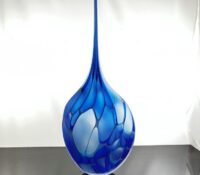 Amphitrite <br />
Blue murrine vase<br />
25.5 x 9 x 2